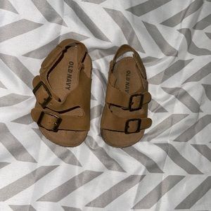 Old Navy Sandals Size 3-6 months